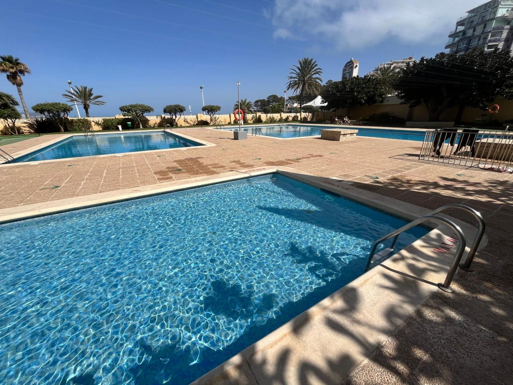 Calpe Apartamento Lujoso 30M De La Playa A Estrenar Wifi Aire Piscina Eksteriør billede